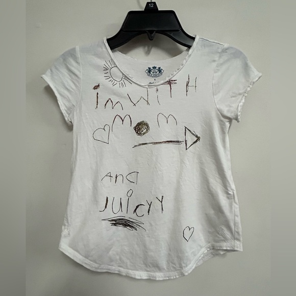 Juicy Couture Kids “I’m With Mom” Tee - Picture 1 of 8